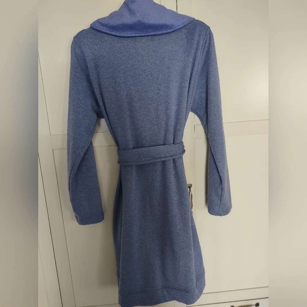 Women’s Ugg Lavender Heather Blanche Robe, Stylish, warm, cozy and Pockets!